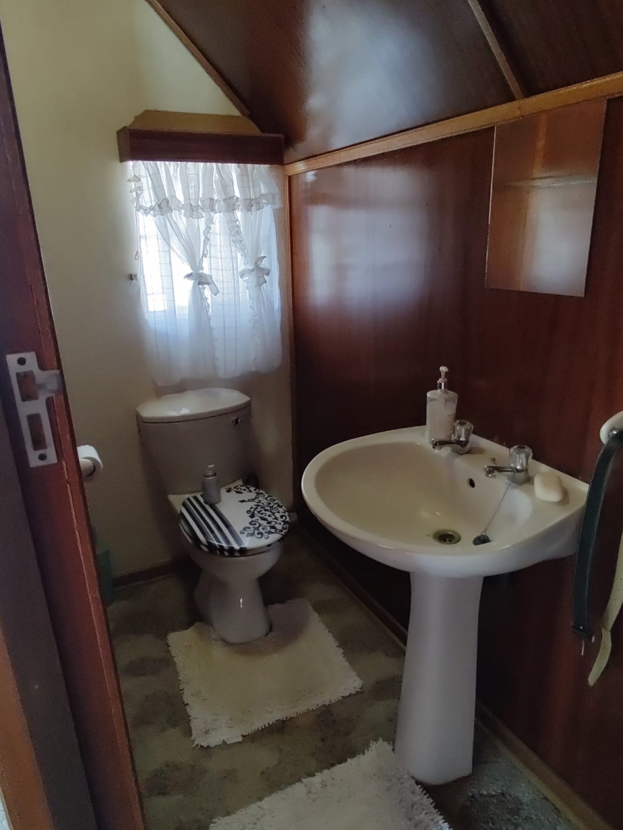 5 Bedroom Property for Sale in Virginia Free State